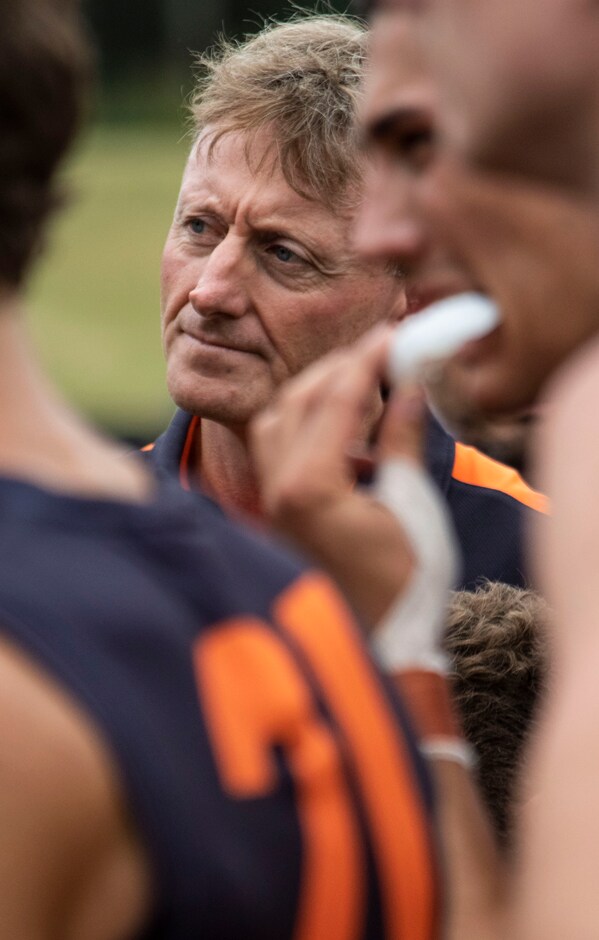 SLIDER-TRUSLOVEAWARD.png Damian Truslove has been awarded the 2019 Phil Walsh Memorial Scholarship. - GWS Giants,AFL
